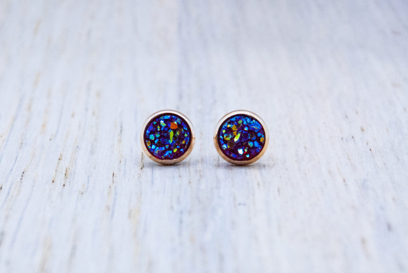 Mini-wkrętki z druzami - wiśniowa czerwień